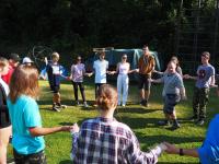 Tecko procvicuje tanec Zuzana.JPG